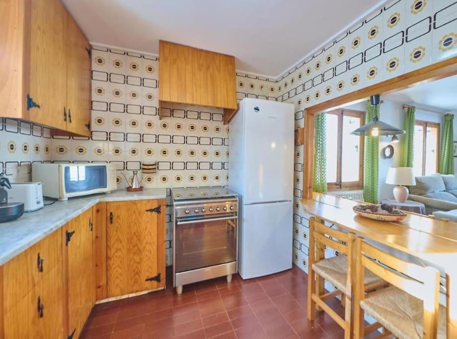Casa L'Avet. El Vilar D'Urtx Escardacs ภายนอก รูปภาพ