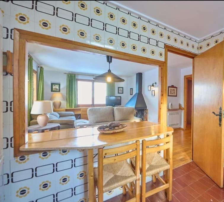 Casa L'Avet. El Vilar D'Urtx Escardacs ภายนอก รูปภาพ
